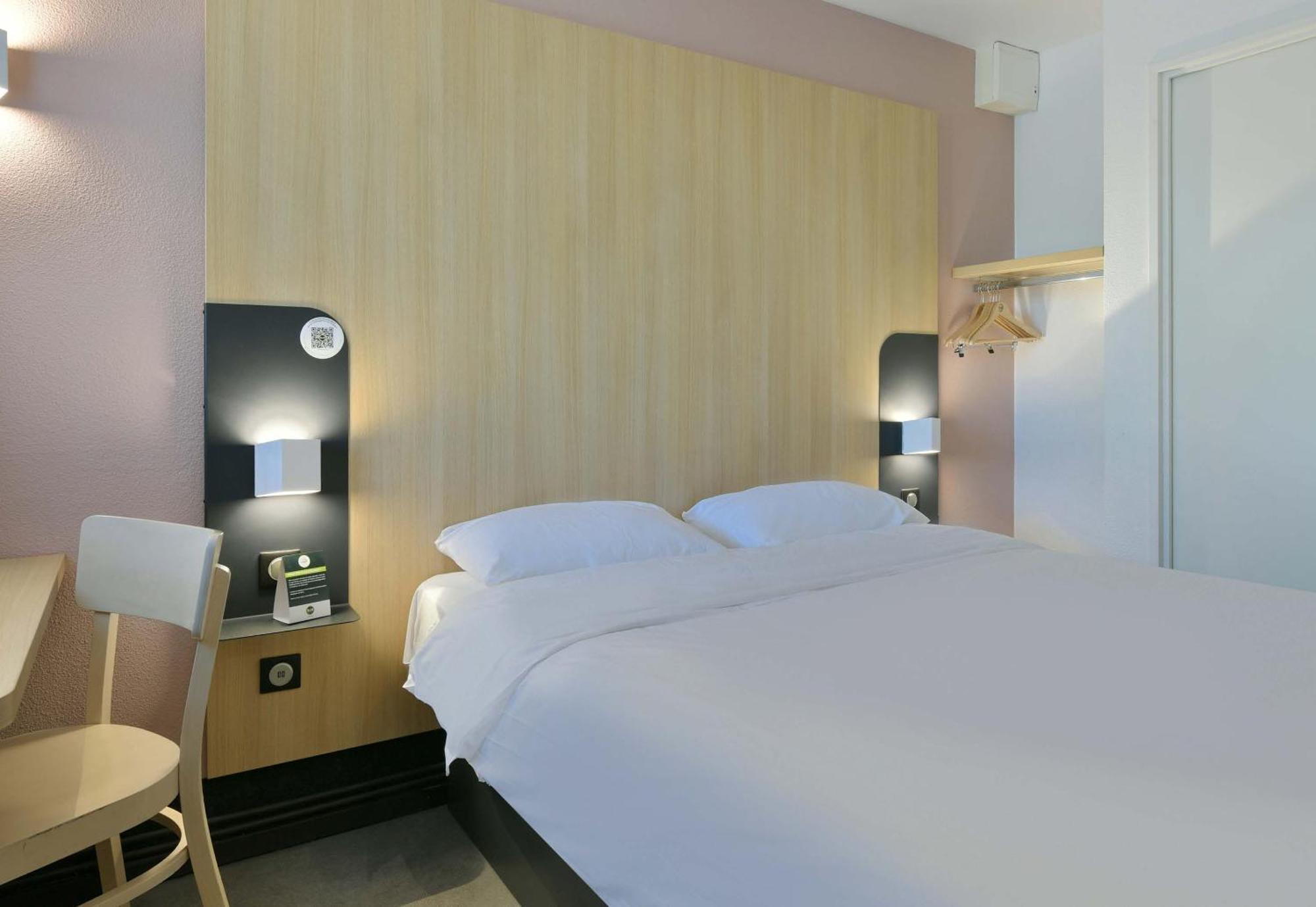 B&B Hotel Le Mans Nord 2 サン・サテュルナン エクステリア 写真