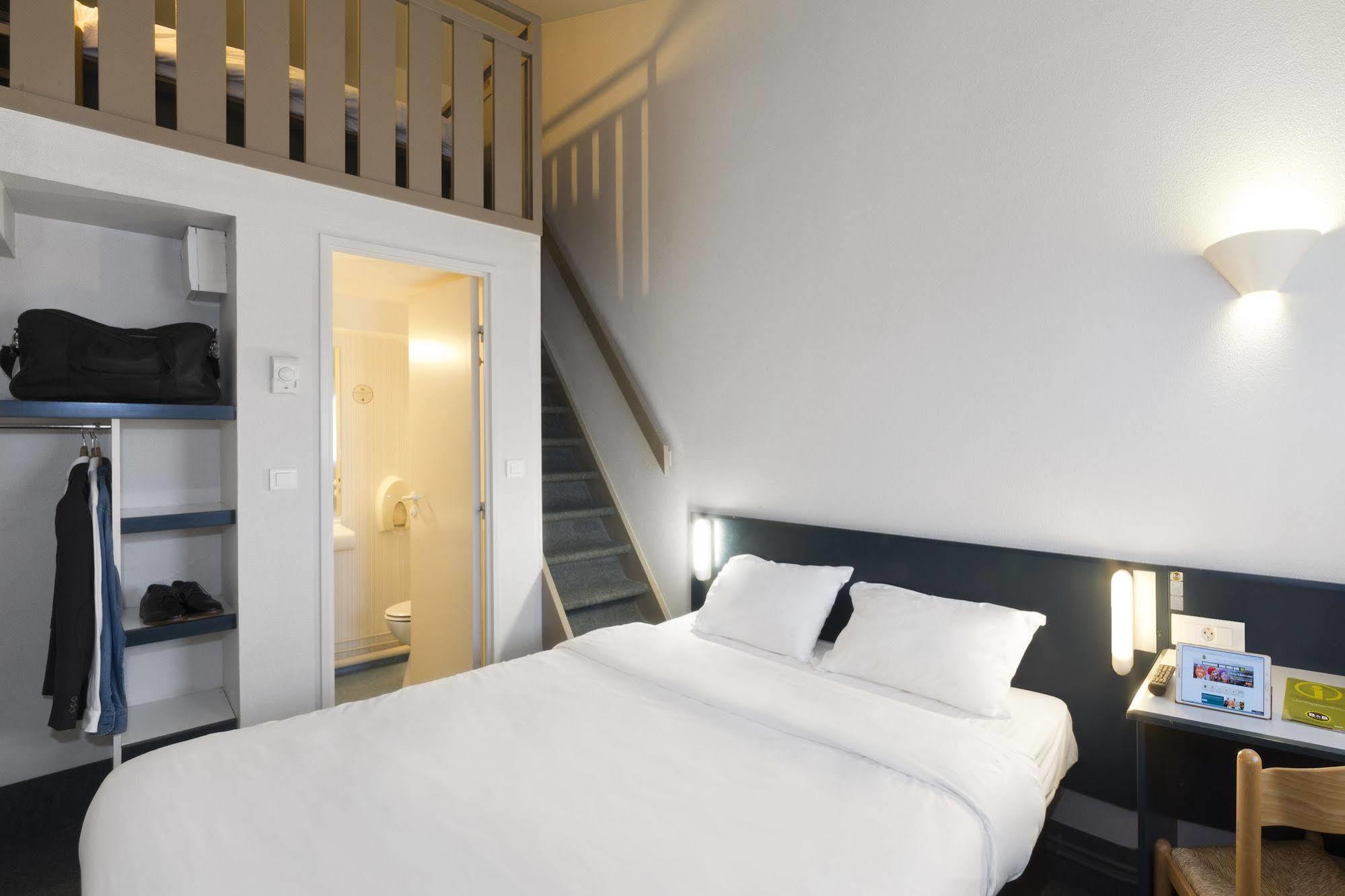 B&B Hotel Le Mans Nord 2 サン・サテュルナン エクステリア 写真